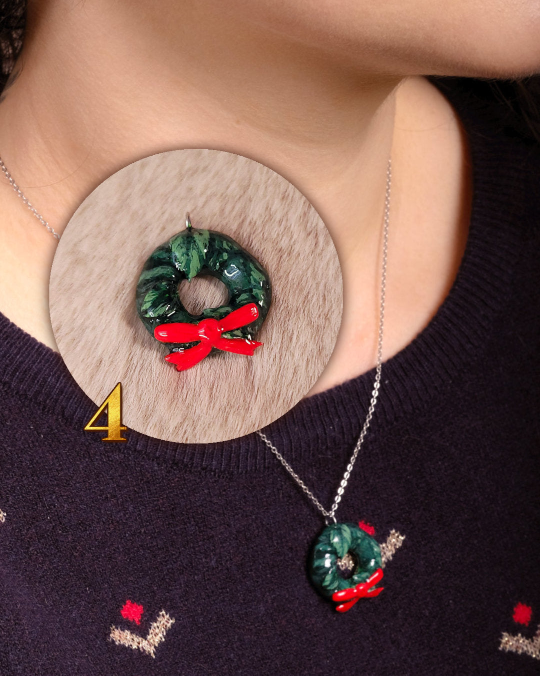 Pendentif fait main porté par une femme : couronne de houx de Noël