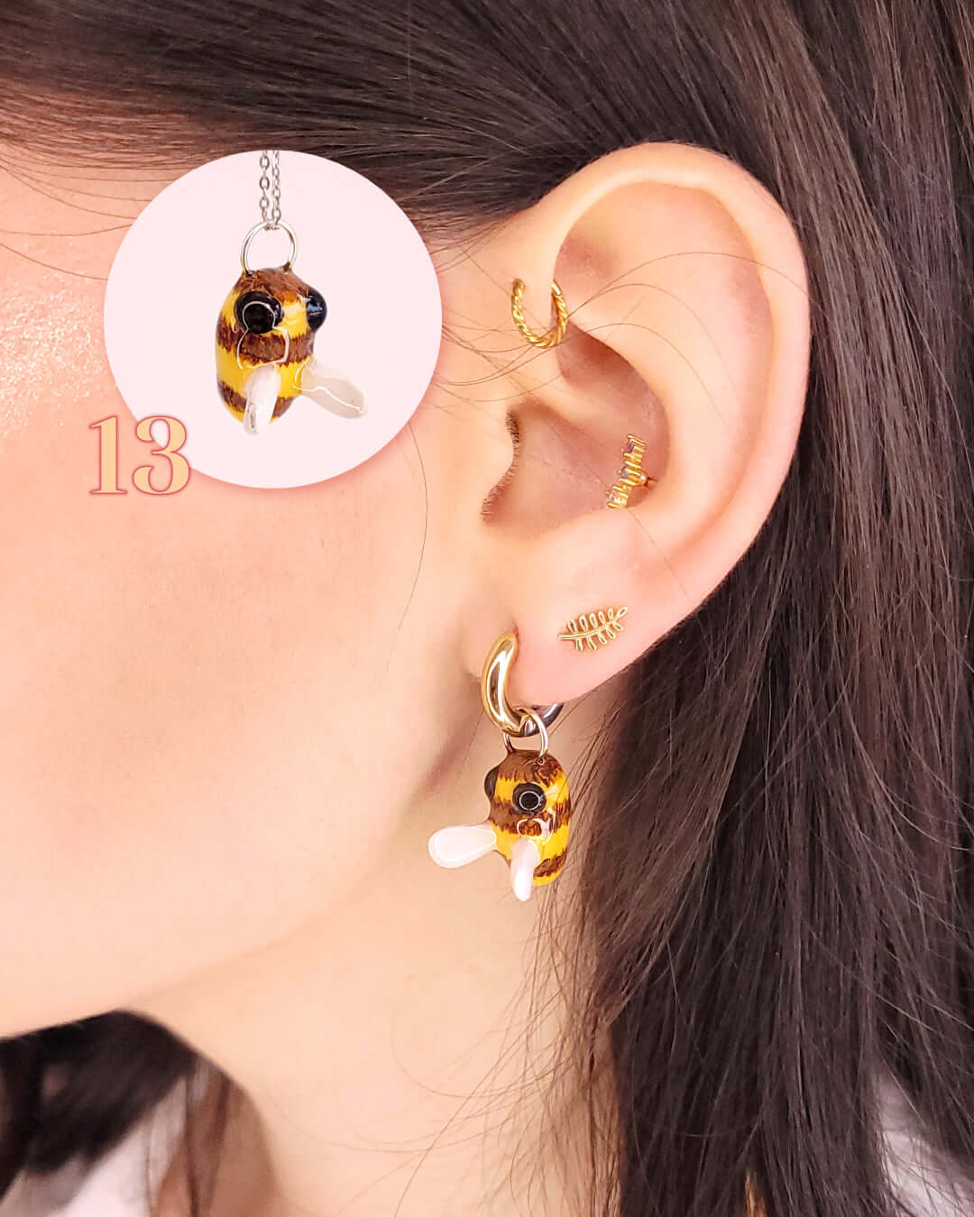  Oreille portant un charm mignon sur un anneau en forme d'abeille